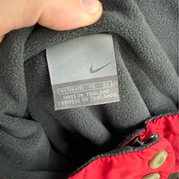 Vintage Y2K Nike Vest - Picture 2 of 10